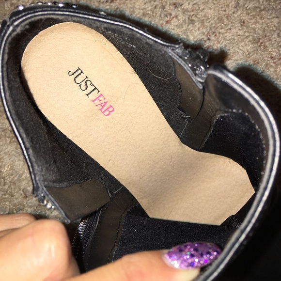 Shoes - Picture 3 of 3