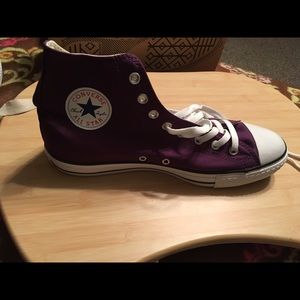 Converse High Tops PURPLE