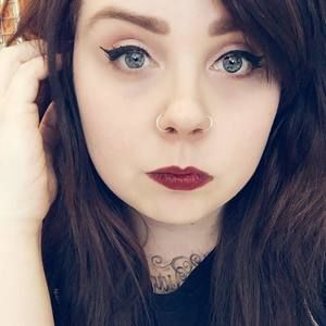 Meet your Posher, Erinn