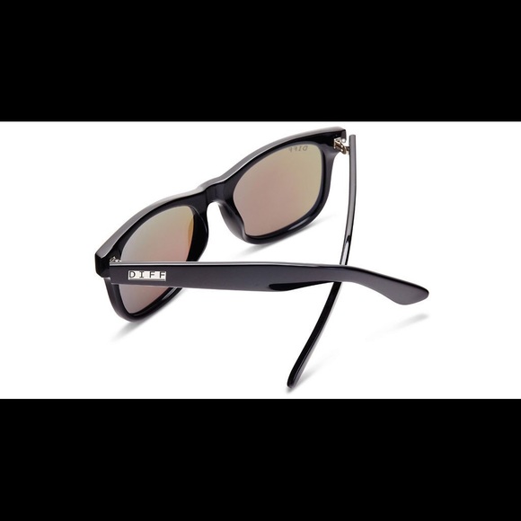 🚫SOLD OUT🚫DIFF Eyewear - Kota - Black/Blue - Picture 3 of 4