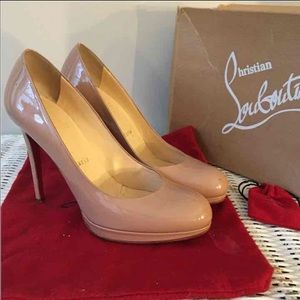 Christian Louboutin Nude Bianca pumps