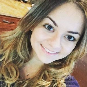 Meet your Posher, Beatriz