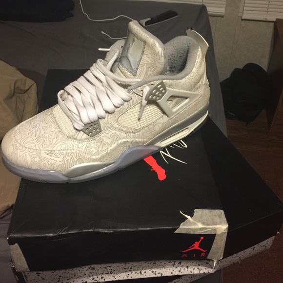 Laser 4s - Picture 1 of 1