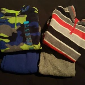 The Childrens Place 2 piece fleece set bundle