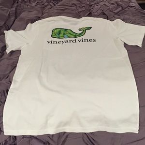 Vineyard Vines T-shirt
