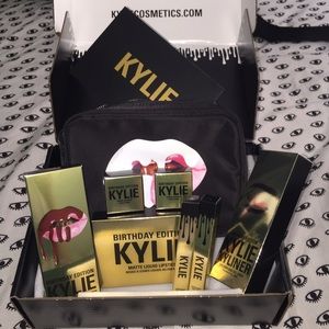 Trade Kylie cosmetic's birthday bundle