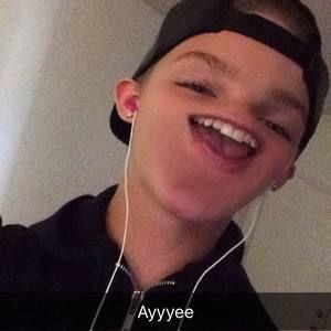 Meet your Posher, Ethan