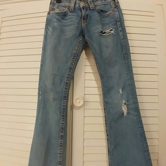 True Religion - Picture 3 of 4