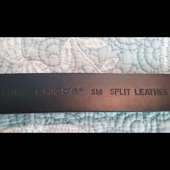 Chico's belt with pretty buckle - Picture 2 of 2