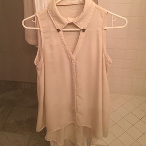 Cut out cream collard tunic.