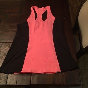 Lululemon tank.
