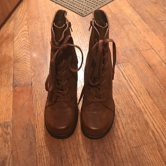 Brown wedge boots