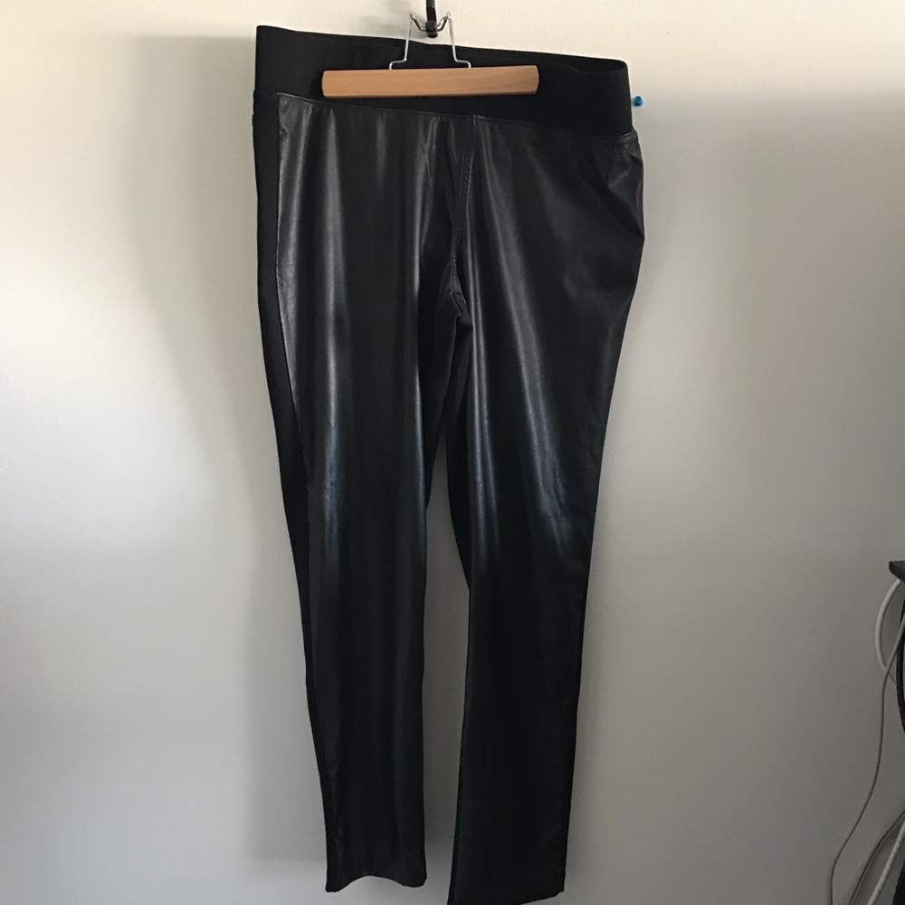1/2 pleather leggings