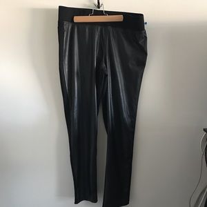 1/2 pleather leggings