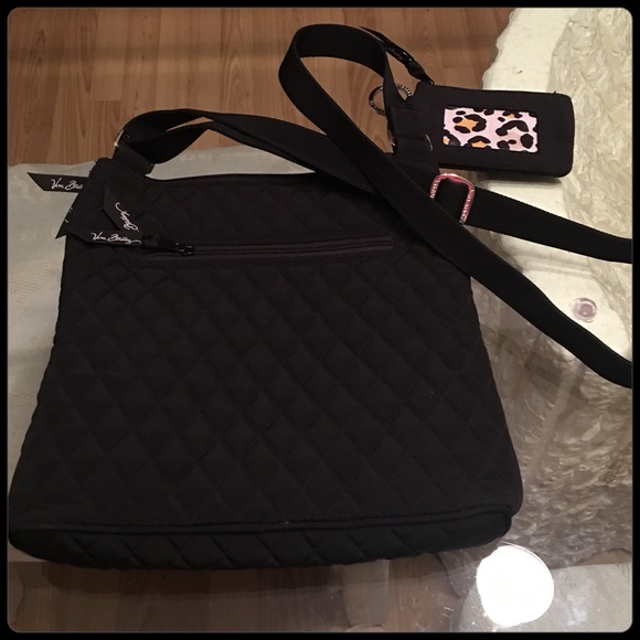 ✨SOLD✨ VERA BRADLEY CROSS BODY BAG✨ - Picture 2 of 4