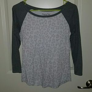 American Eagle Outfitters 3/4 Sleeve Top