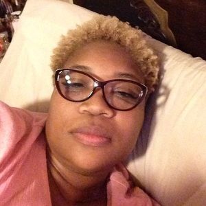 Meet your Posher, Tonya