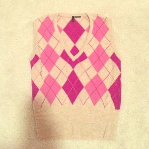 Argyle sweater vest v-neck