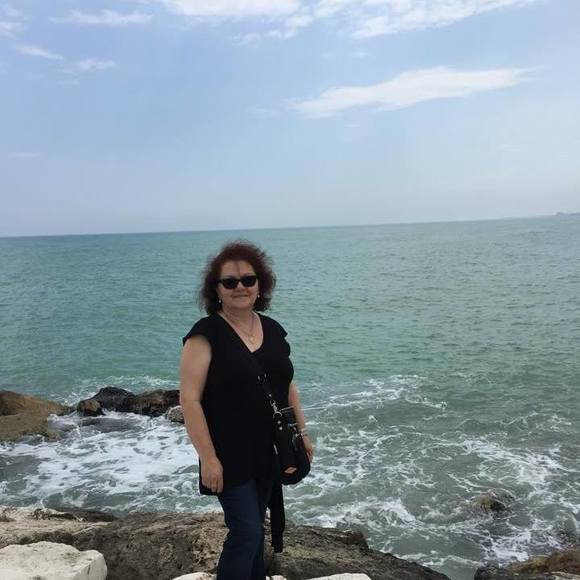 Meet your Posher, Angela - Picture 1 of 1