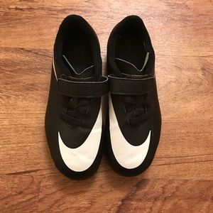 NIKE✔️ SOCCER CLEATS