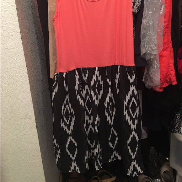 Dress - Picture 2 of 3