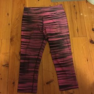 Women's Nike dri fit crops