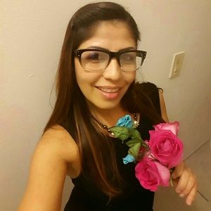 Meet your Posher, Lisandra