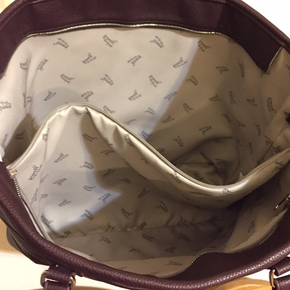 Meet your Posher, Bonnie - Picture 3 of 3