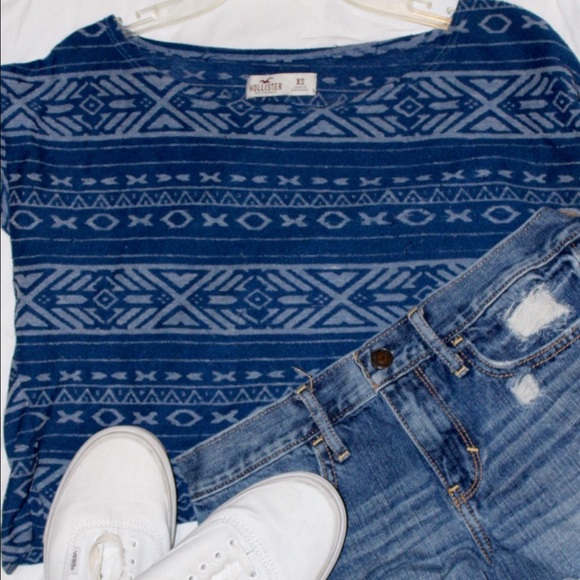 Hollister XS Aztec Print Crop Top