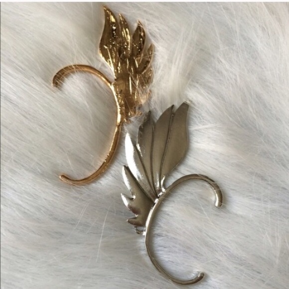 🆑Gold wing ear cuff - Picture 2 of 3