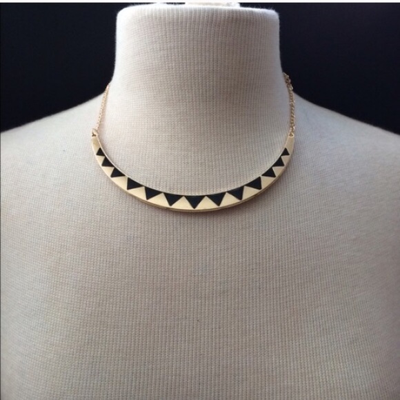 🆑Crescent necklace - Picture 3 of 3