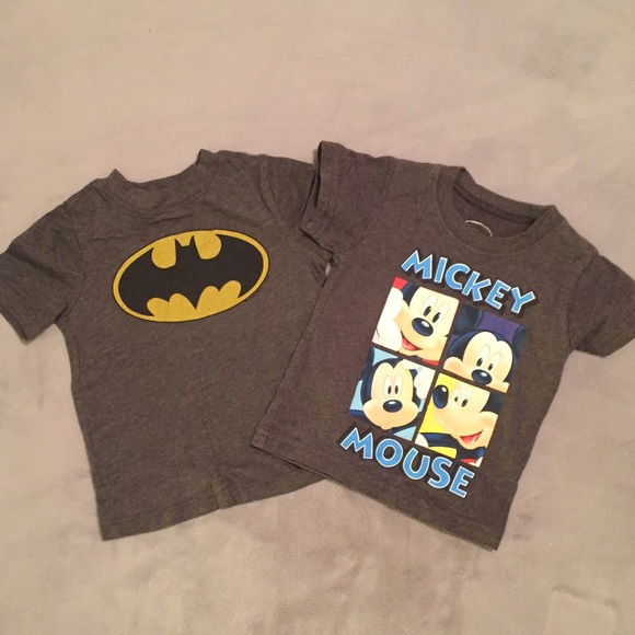 ❤= offer $10 it's yours. Two boy T-shirts