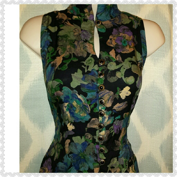 Vintage 90s sleeveless floral button front dress