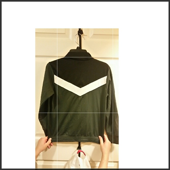 Nike jacket!! - Picture 2 of 2