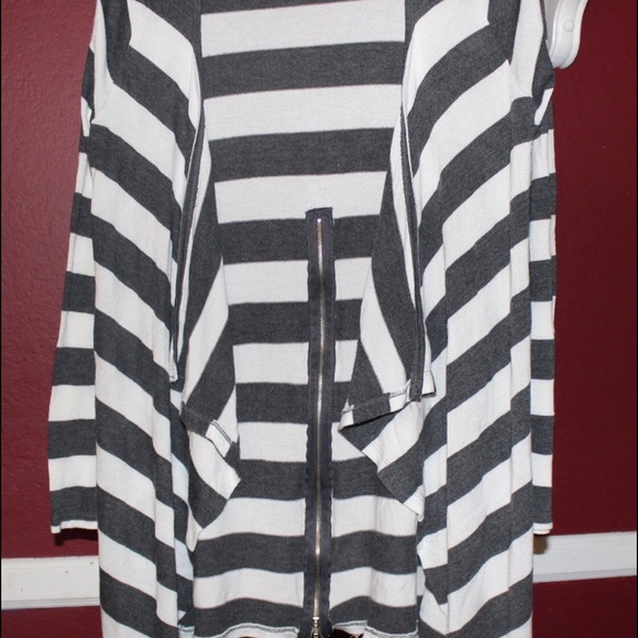 Allen B. Grey and White Striped Cardigan - Picture 2 of 4