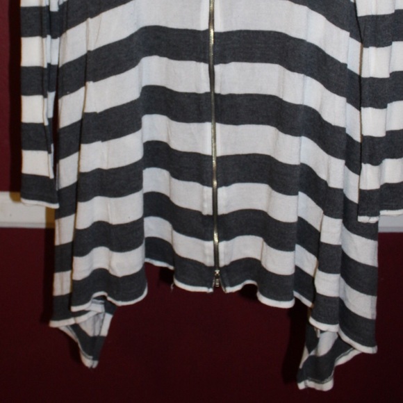Allen B. Grey and White Striped Cardigan - Picture 4 of 4