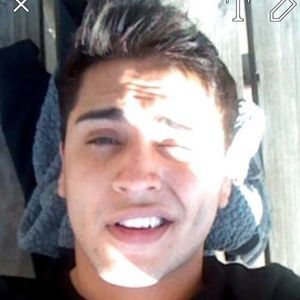 Meet your Posher, Cesar