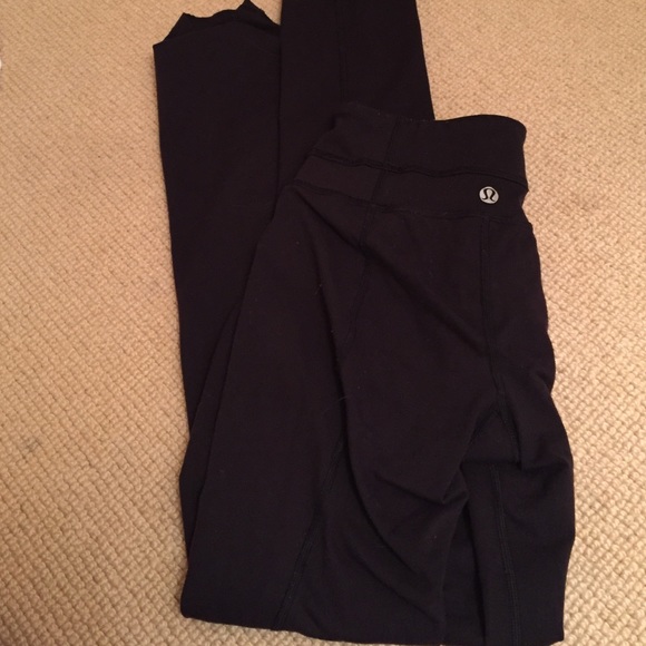 Long black Lululemon leggings