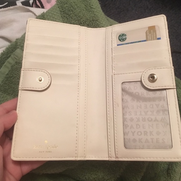 Kate Spade Wallet - Picture 4 of 4