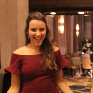 Meet your Posher, Olivia