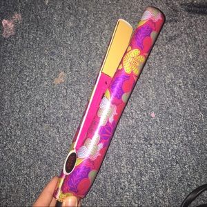 Cute Chin Flat Iron / Straightener