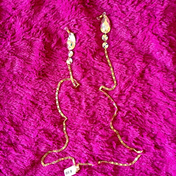 Eyewear Chain - Picture 2 of 2
