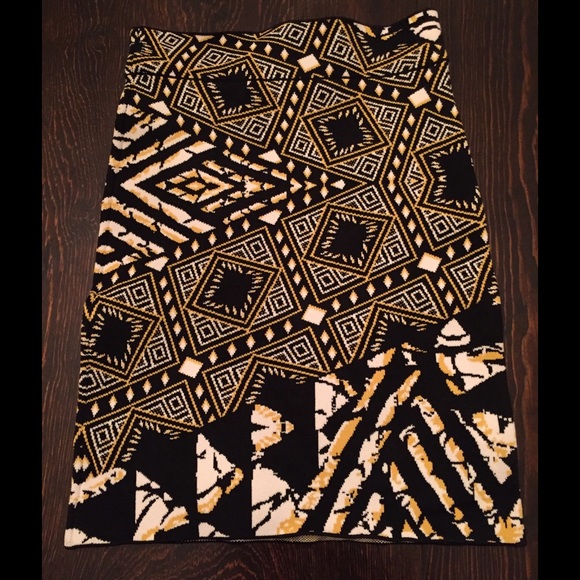 BCBGMAXAZRIA Tribal Skirt - Picture 3 of 4