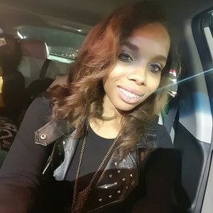 Meet your Posher, Briana