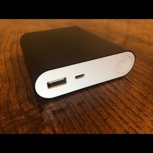 ⛔️SOLD⛔️ Portable USB Battery Power Charger