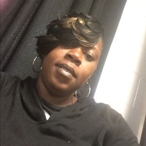 Meet your Posher, Yolanda