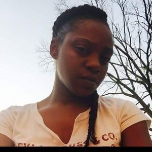 Meet your Posher, Yolanda