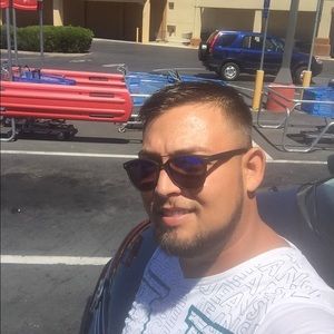 Meet your Posher, Ionutz