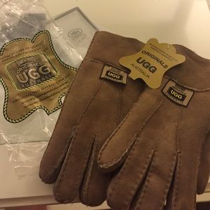 Authentic UGG Australia gloves