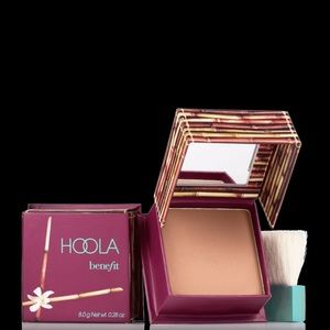 Benefit hoola bronzer !!